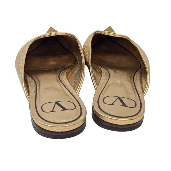 Valentino Garavani Roman One Stud Pebbled Leather Gold Pointed Flats Mules 38.5 - Picture 6 of 8